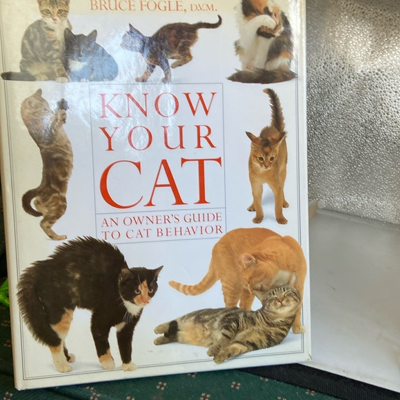 Know Your Cat by Bruce Fogle DVM great pictures & greater information - Picture 1 of 12